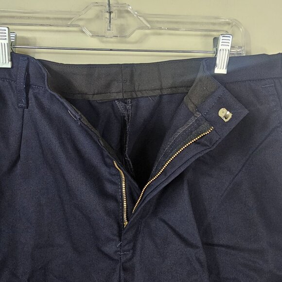 FedEx VF Imagewear Navy Cargo Work Shorts Sz 16 Womens Reflective 9" Delivery - Picture 8 of 11